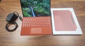 Good
													Microsoft Surface Pro 8 - I7, Platinum, 256 GB, 16 GB, photo 1 of 18