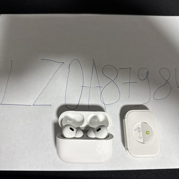 Apple AirPods Pro 2 - USB-C