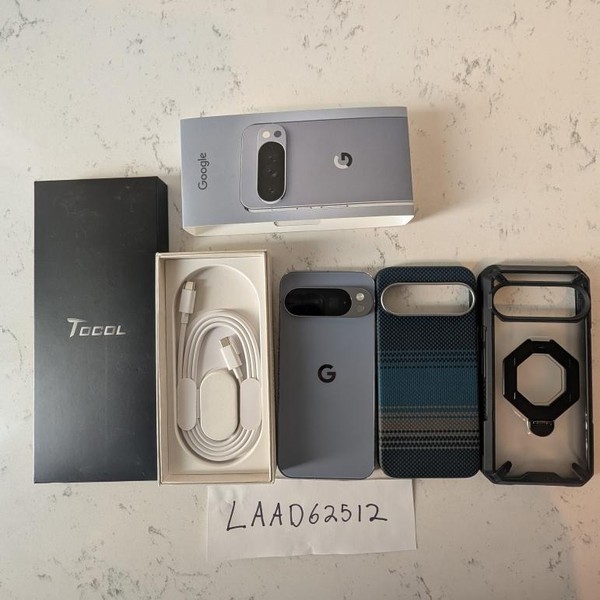 Google Pixel 10 Pro XL - Unlocked, 256 GB, Moonstone, GUL82