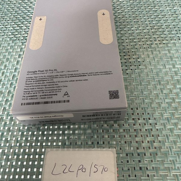 Google Pixel 10 Pro XL - Unlocked, 256 GB, Moonstone, GUL82