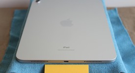 Mint
													Apple iPad 10th Gen - Wi-Fi, Silver, 256 GB, A2696, photo 5 of 10