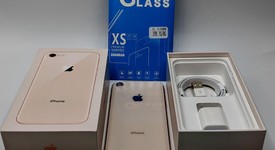 Good
													Apple iPhone 8 - Sprint, Gold, 64 GB, A1863, photo 1 of 11