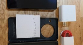 Mint
													OnePlus 13 - Unlocked, Black Eclipse, 256 GB, 12 GB, photo 3 of 8