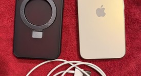 Good
													Apple iPhone 13 Pro - Unlocked, Gold, 128 GB, A2483, photo 4 of 7