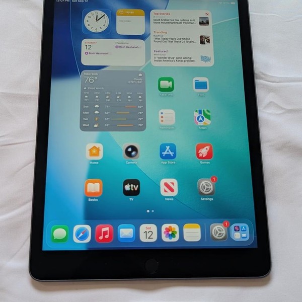 Apple iPad (9th Gen) - T-Mobile, 64 GB, Gray, A2603