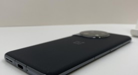 Mint
													OnePlus 11 - Unlocked, Black, 256 GB, 16 GB, CPH2451, photo 4 of 5