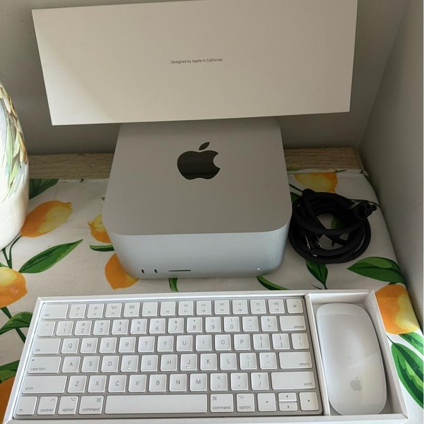 Mac Studio 2022 - 512 GB, 32 GB, Apple M1 Max, 24 Core GPU