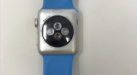 Good
													Apple Watch Series 3 38mm - Unlocked, Silver, A1860, Aluminum, photo 2 of 5