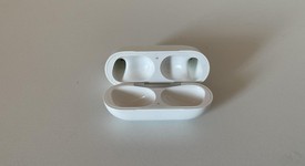 Used
													Apple AirPods Pro 1st Gen - MagSafe Case, photo 4 of 17