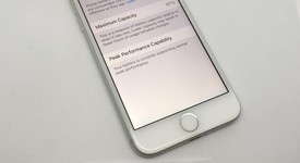 Good
													Apple iPhone 7 - Sprint, Silver, 32 GB, A1660, photo 3 of 12