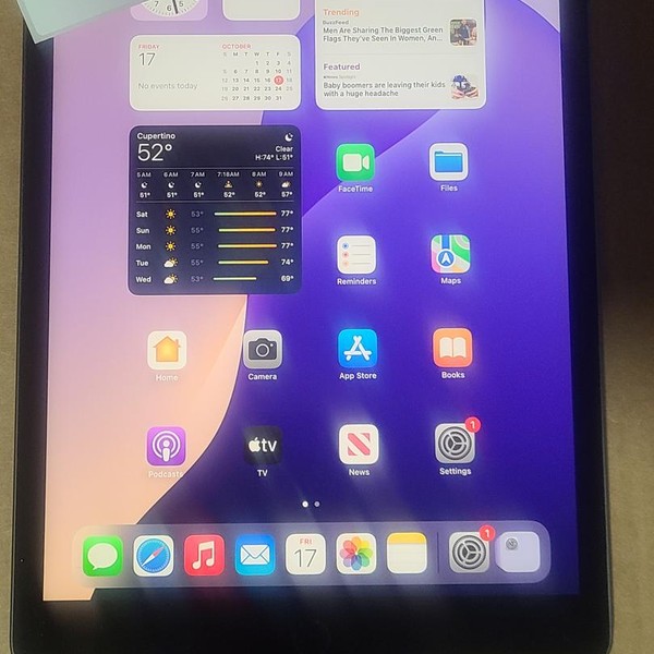 Apple iPad 8th Gen - Wi-Fi, 32 GB, Gray, A2270