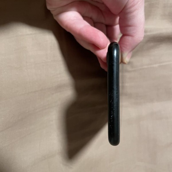 Apple iPhone SE 2nd Gen 2020 - Unlocked, Black, 64 GB, A2275