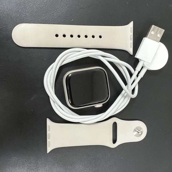 Apple Watch Series 7 41mm - Unlocked, Starlight, A2475 - Cellular, Aluminum