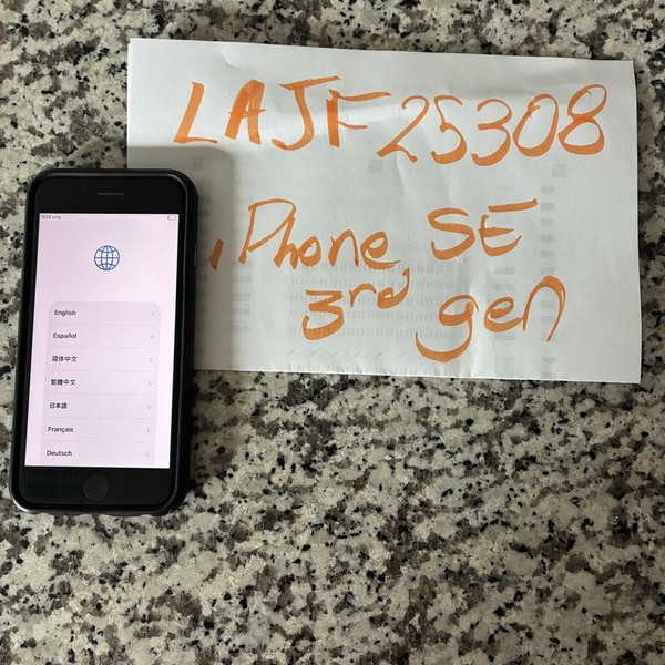 Apple iPhone SE 3rd Gen 2022 - Unlocked, 64 GB, Midnight, A2595