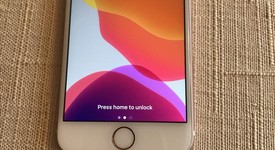 Good
													Apple iPhone 7 - T-Mobile, Rose Gold, 32 GB, A1778, photo 1 of 9