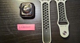 Good
													Apple Watch SE 1st Gen 40mm - Gray, A2351 - GPS, Nike, photo 4 of 5