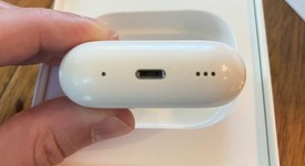 Used
													Apple AirPods Pro 2nd Gen - Lightning, photo 3 of 6