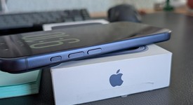 Mint
													Apple iPhone 17 Pro - Unlocked, Deep Blue, 256 GB, A3256, photo 4 of 8