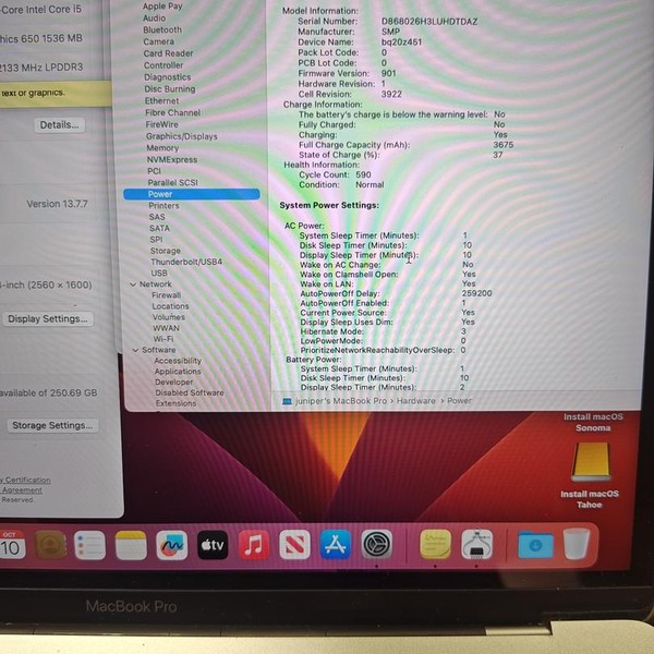 MacBook Pro 2017 (With Touch Bar) - 13 inch - I5, Gray, 256 GB, 16 GB