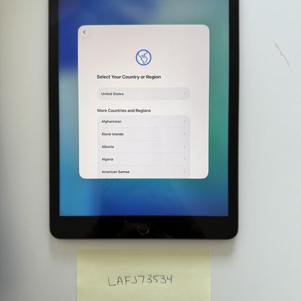 Apple iPad (9th Gen) - Wi-Fi, 64 GB, Gray, A2602