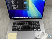 MacBook Pro 2019 - 16"
