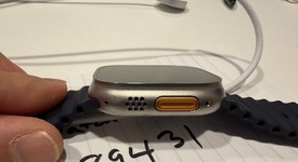 Good
													Apple Watch Ultra 2 49mm - Unlocked, Natural, A2986, photo 2 of 10