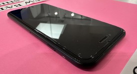 Good
													Apple iPhone SE 2nd Gen 2020 - Unlocked, Black, 64 GB, A2275, photo 5 of 13