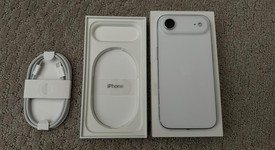 Mint
													Apple iPhone Air - Unlocked, Cloud White, 256 GB, A3260, photo 3 of 13