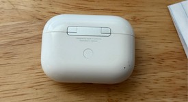 Used
													Apple AirPods Pro 1st Gen - MagSafe Case, photo 4 of 5