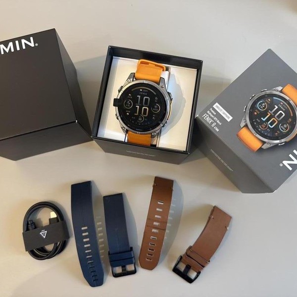 Garmin Fenix 8 - Sapphire, AMOLED