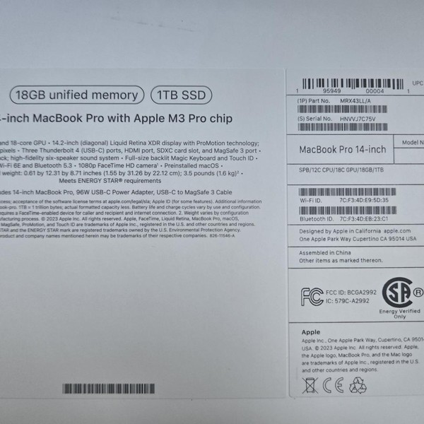 MacBook Pro Late 2023 (M3) - 14 inch - 1 TB, Black, 18 GB, Apple M3 Pro 12-core, 18-core GPU