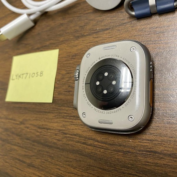 Apple Watch Ultra 2 49mm - Unlocked, Natural, A2986