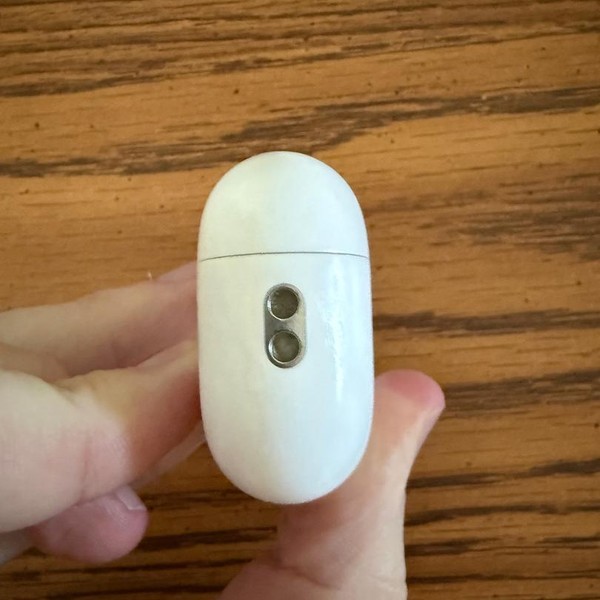 Apple AirPods Pro 2 - Lightning