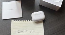 Used
													Apple AirPods Pro 1st Gen - Wireless Case, photo 3 of 4