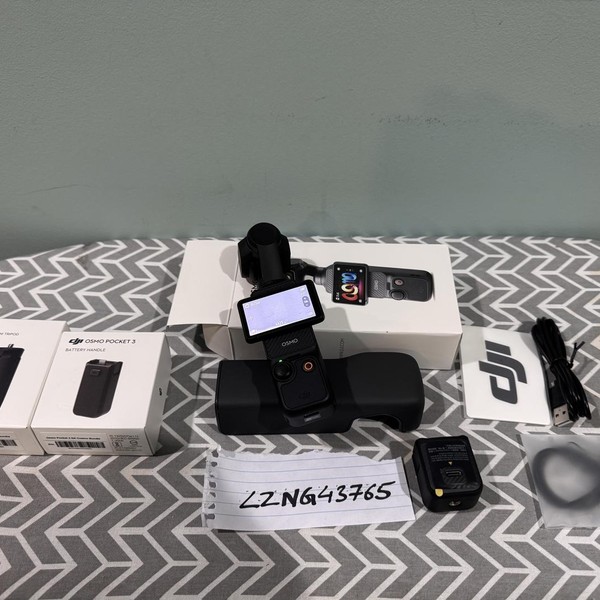 DJI Osmo Pocket 3