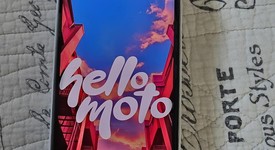 Mint
													Motorola Edge (2025) - Unlocked, 256 GB, photo 1 of 8