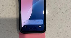 Good
													Apple iPhone Xs - AT&T, Silver, 256 GB, A1920, photo 3 of 9