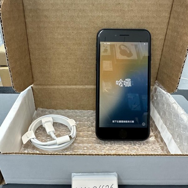 Apple iPhone SE 3rd Gen 2022 - Unlocked, 64 GB, Midnight, A2595