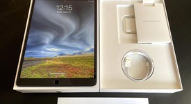Mint
													Apple iPad Air 3rd Gen - Wi-Fi, Gray, 64 GB, photo 1 of 8