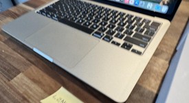 Mint
													MacBook Air 2025 (M4) - 13" - Apple M4, Starlight, 512 GB, 16 GB, photo 3 of 15