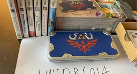 Good
													New Nintendo 2DS XL - Silver, 1 GB, Hylian Shield Edition, photo 4 of 15