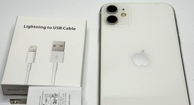 Mint
													Apple iPhone 11 - Unlocked, White, 64 GB, A2111, photo 4 of 5