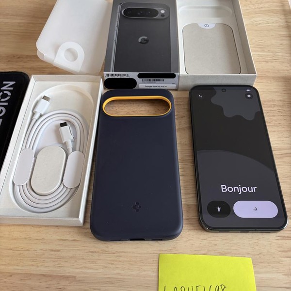 Google Pixel 10 Pro XL - Unlocked, 256 GB, Obsidian, GUL82