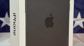 New
													Apple iPhone 16 Plus - Unlocked, Black, 128 GB, A3082, photo 3 of 4