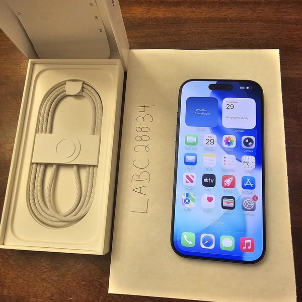 Apple iPhone 17 - Unlocked, 256 GB, Black, A3258