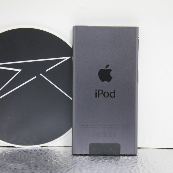 Apple iPod Nano 7th Gen 2012 - 16 GB, Gray