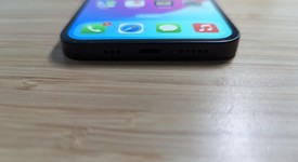 Good
													Apple iPhone 12 - Unlocked, Black, 64 GB, A2172, photo 4 of 15