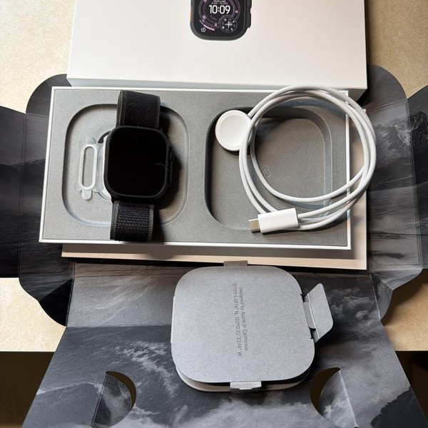 Apple Watch Ultra 3 49mm - Unlocked, Black, A3281