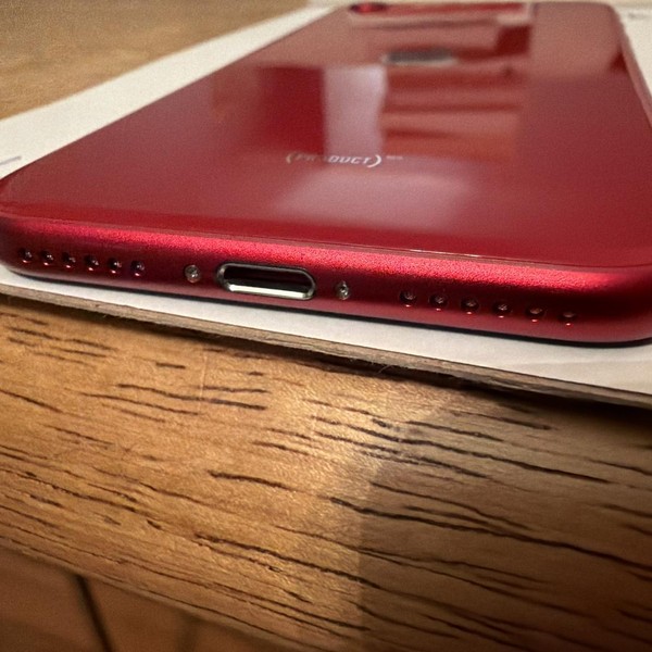 Apple iPhone SE 3rd Gen 2022 - Unlocked, 64 GB, Red, A2595