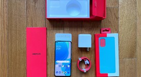 Mint
													OnePlus 8T - Unlocked, Green, 256 GB, 12 GB, photo 1 of 9